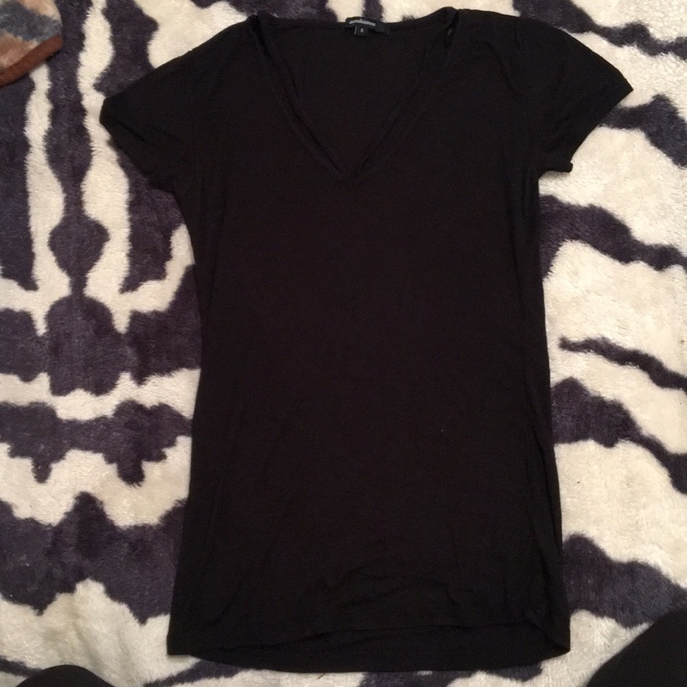Size Small Black V Neck
